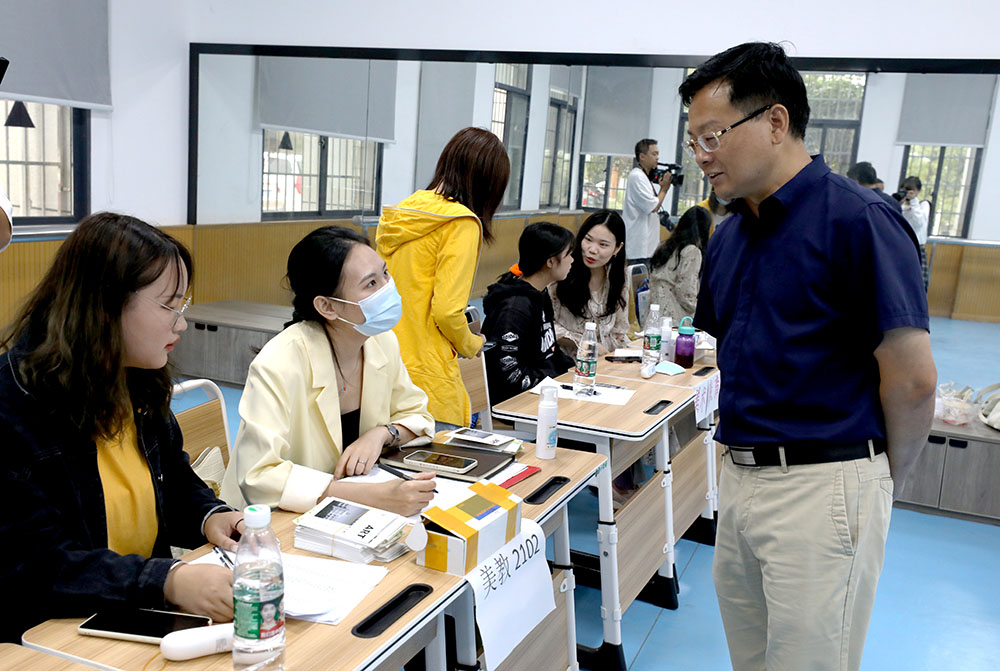 金秋十月，溫情迎新——衡陽幼高專喜迎2021級高招大專新生