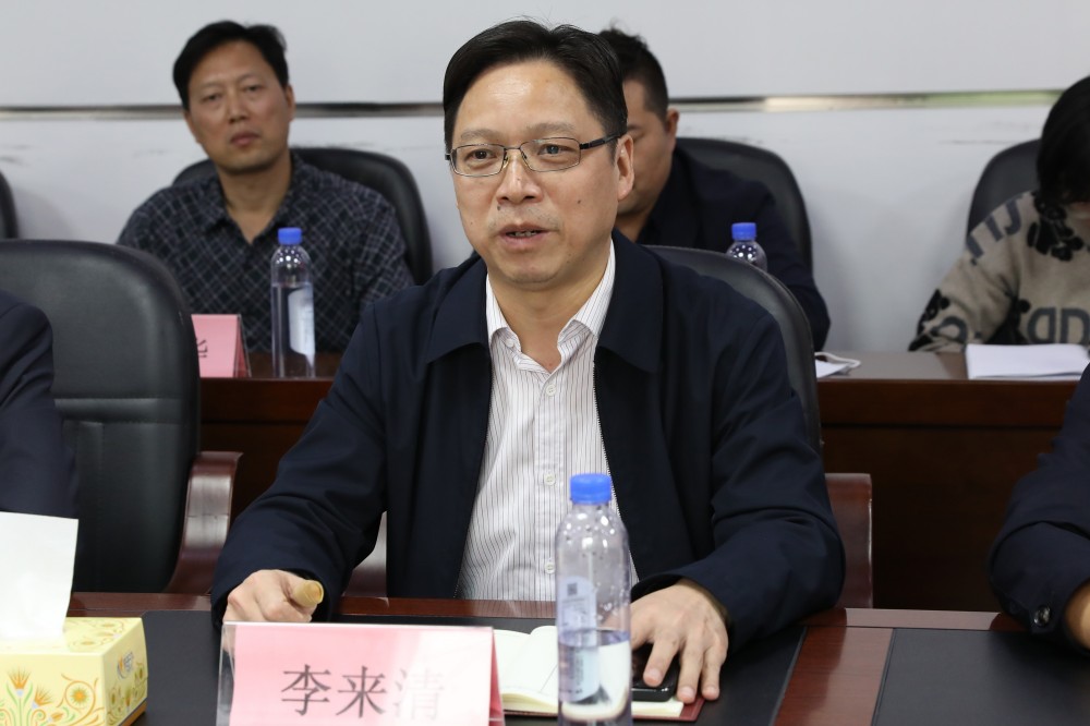 湖南省教育廳職成處處長(zhǎng)崔書芳來(lái)我校調(diào)研指導(dǎo)工作